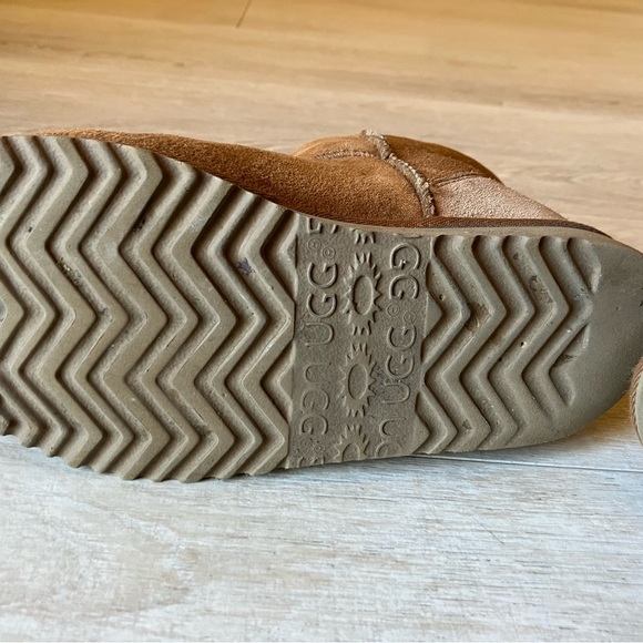 UGG Boots 6W - Picture 7 of 10